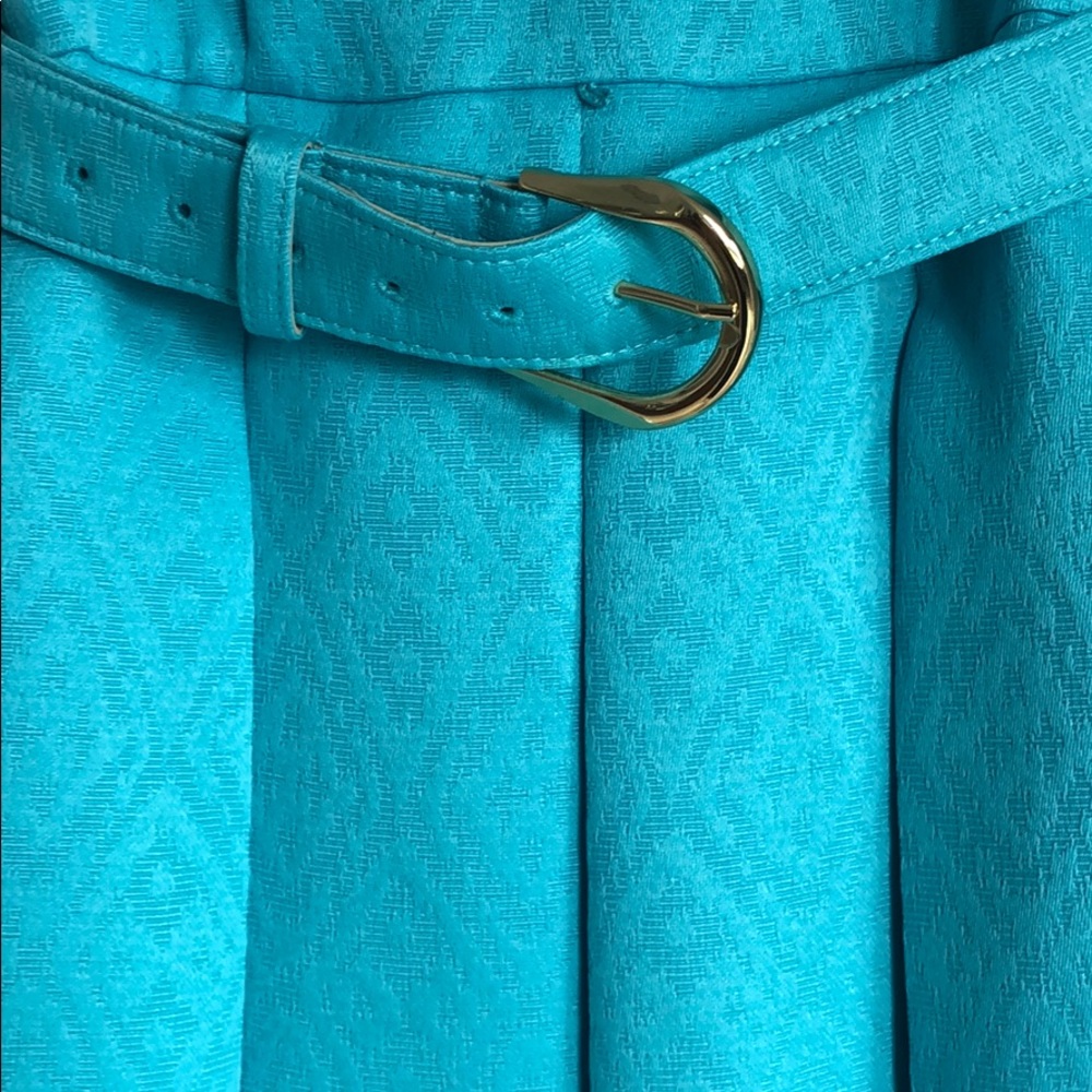 Dress - Picture 3 of 7